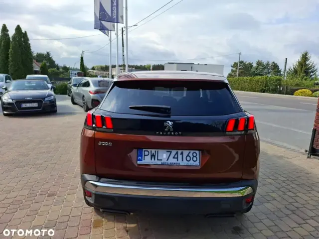 PEUGEOT 3008 BlueHDi 130 Stop & Start EAT8 Allure