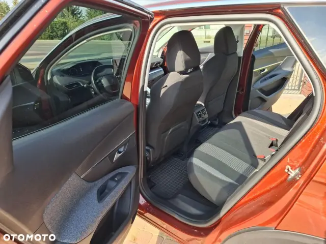 PEUGEOT 3008 BlueHDi 130 Stop & Start EAT8 Allure
