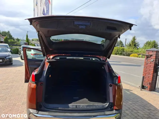 PEUGEOT 3008 BlueHDi 130 Stop & Start EAT8 Allure