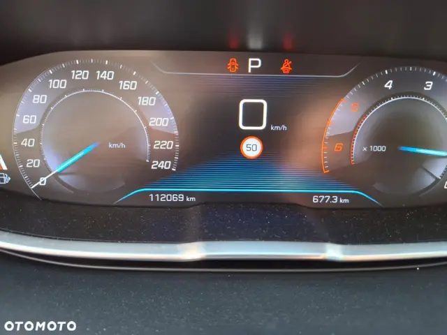 PEUGEOT 3008 BlueHDi 130 Stop & Start EAT8 Allure