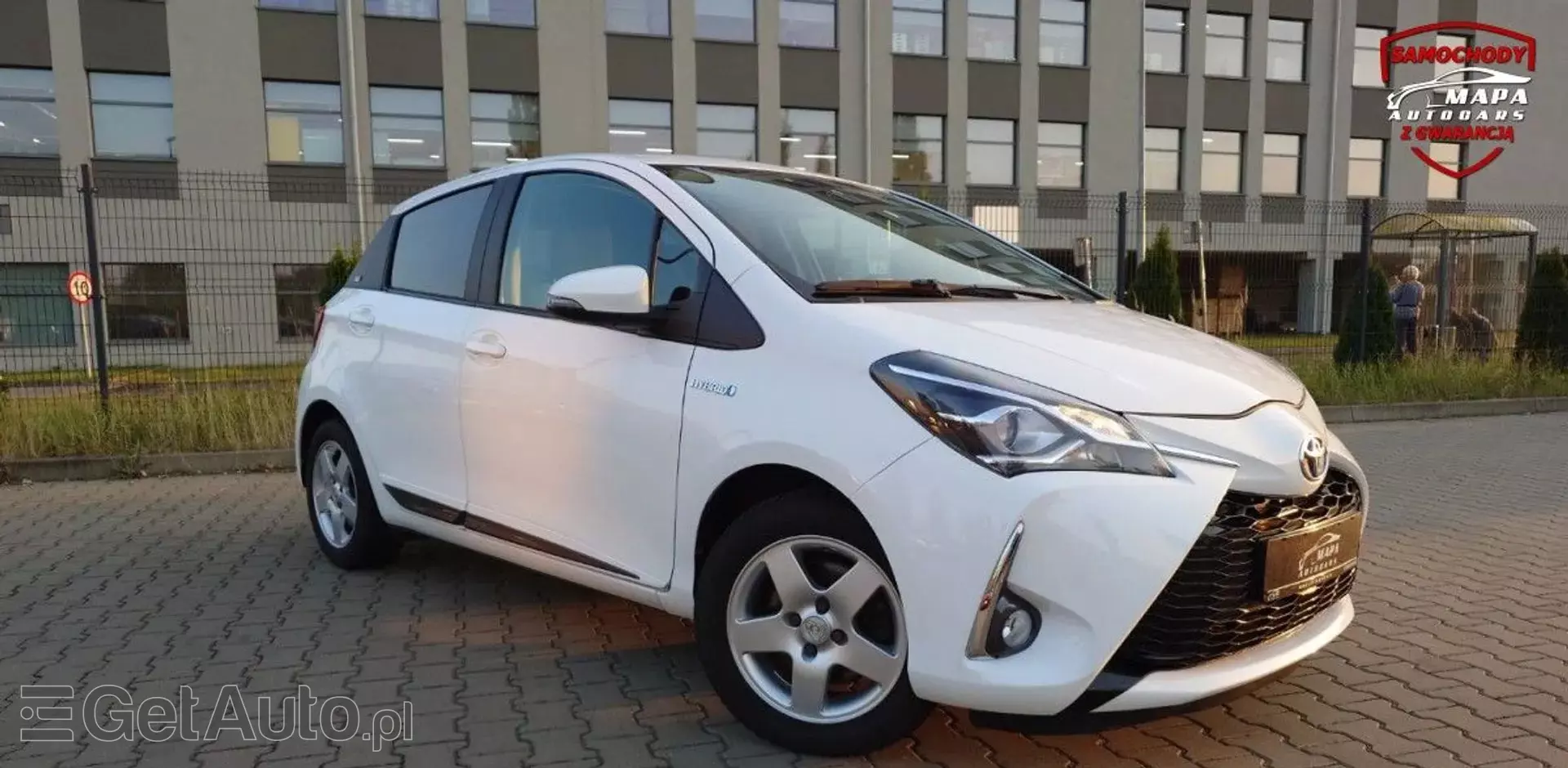 TOYOTA Yaris 1.5 (110 KM) Ethanol CVT