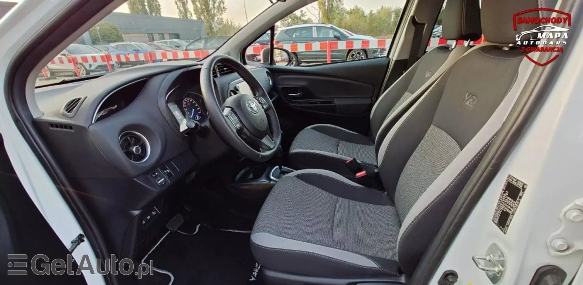 TOYOTA Yaris 1.5 (110 KM) Ethanol CVT