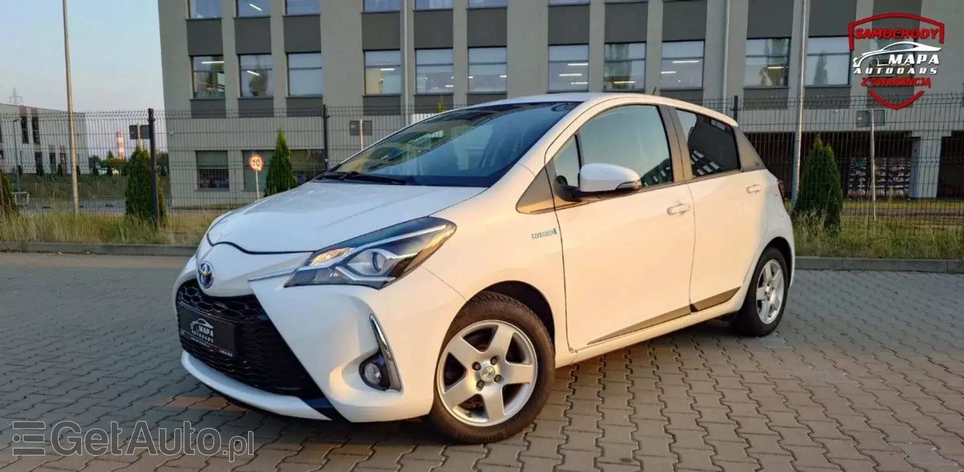 TOYOTA Yaris 1.5 (110 KM) Ethanol CVT