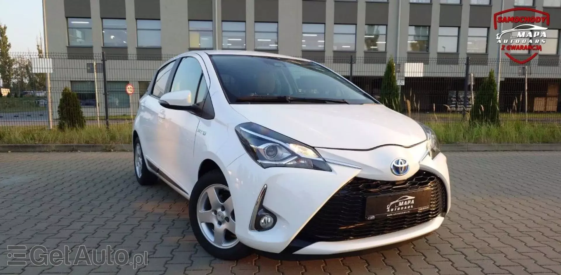 TOYOTA Yaris 1.5 (110 KM) Ethanol CVT