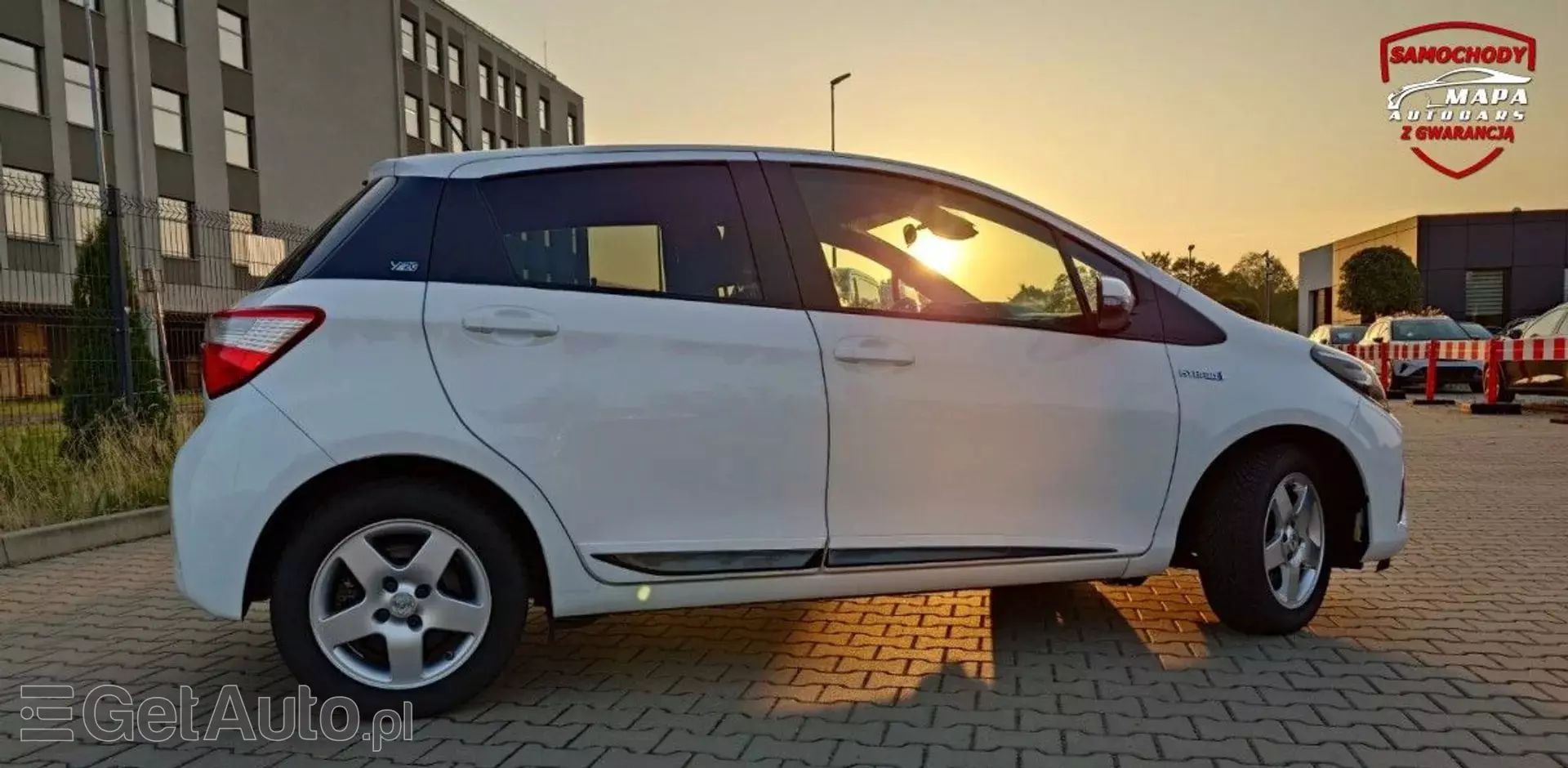 TOYOTA Yaris 1.5 (110 KM) Ethanol CVT
