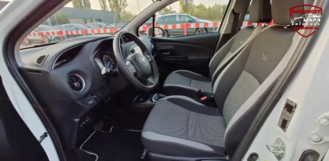 TOYOTA Yaris 1.5 (110 KM) Ethanol CVT