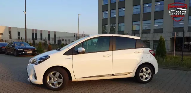 TOYOTA Yaris 1.5 (110 KM) Ethanol CVT