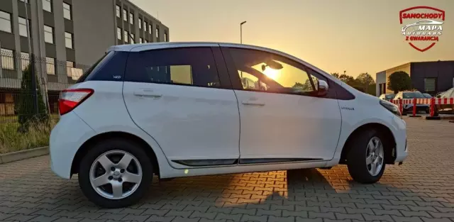 TOYOTA Yaris 1.5 (110 KM) Ethanol CVT