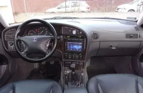 SAAB 9-5 