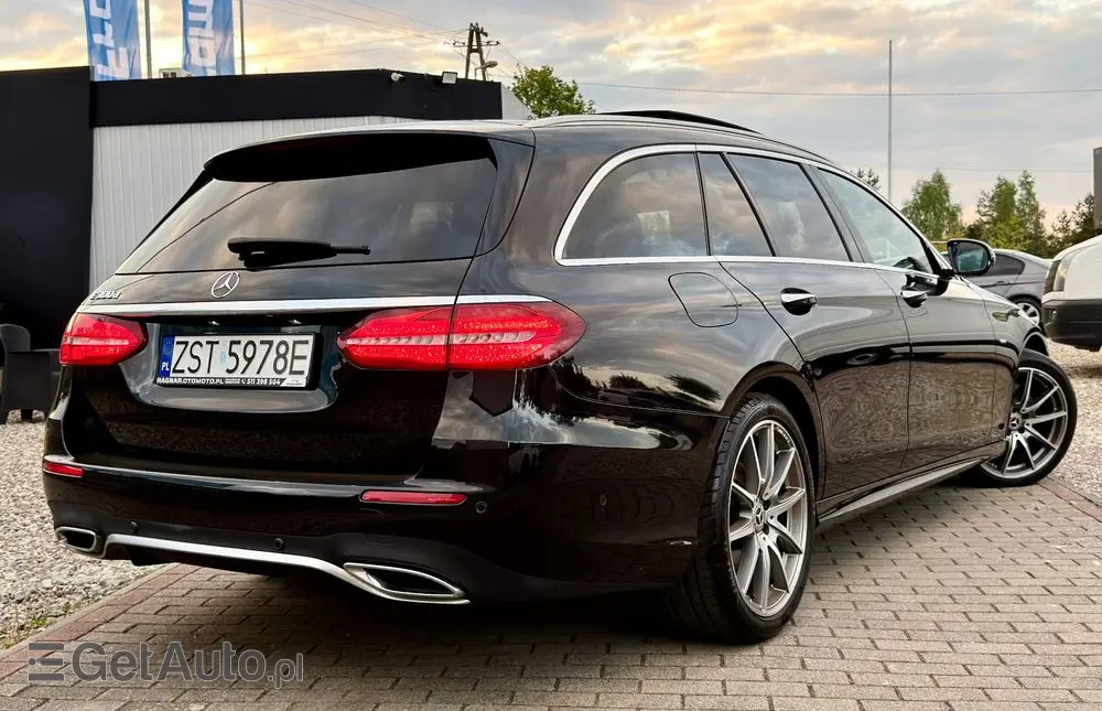 MERCEDES-BENZ Klasa E 300 d 9G-TRONIC AMG Line