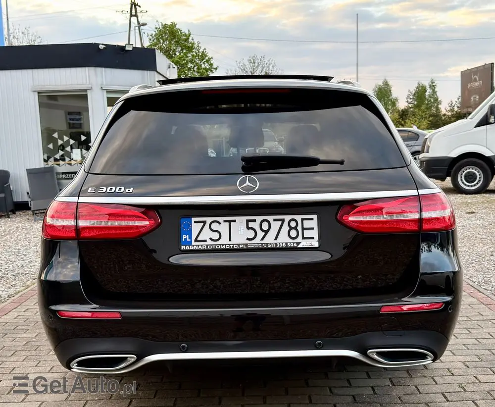 MERCEDES-BENZ Klasa E 300 d 9G-TRONIC AMG Line