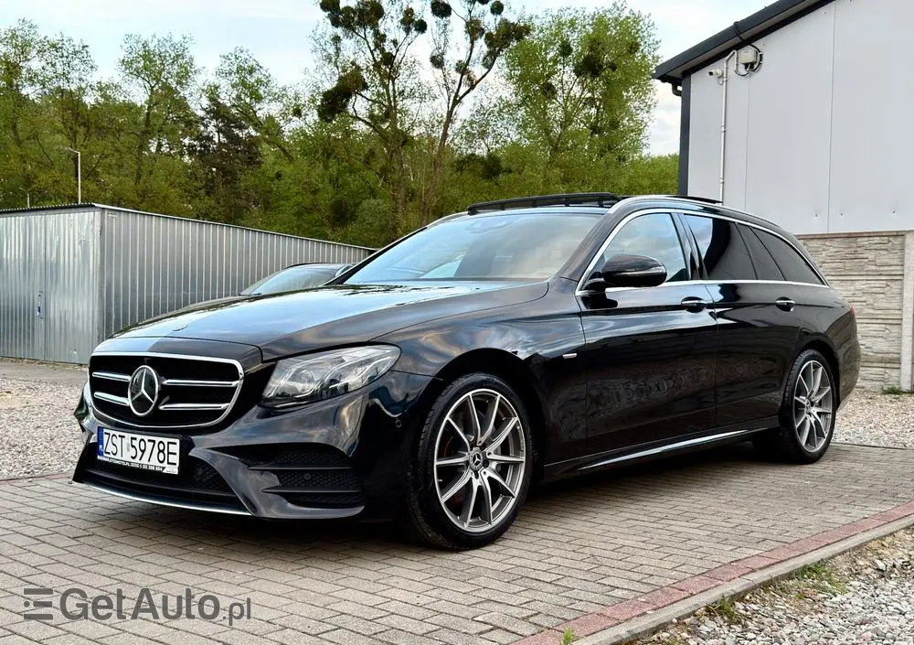 MERCEDES-BENZ Klasa E 300 d 9G-TRONIC AMG Line