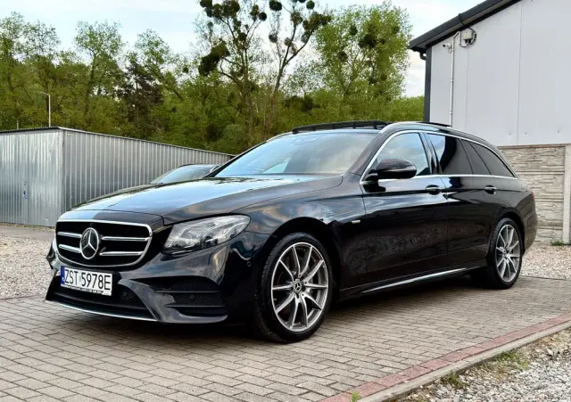 MERCEDES-BENZ Klasa E 300 d 9G-TRONIC AMG Line