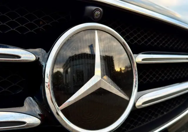 MERCEDES-BENZ Klasa E 300 d 9G-TRONIC AMG Line