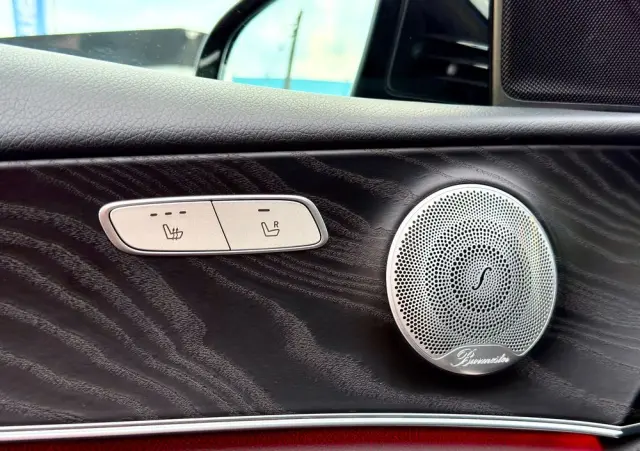 MERCEDES-BENZ Klasa E 300 d 9G-TRONIC AMG Line