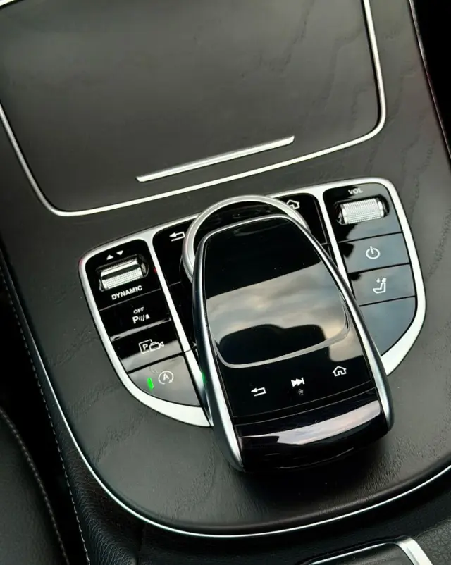 MERCEDES-BENZ Klasa E 300 d 9G-TRONIC AMG Line