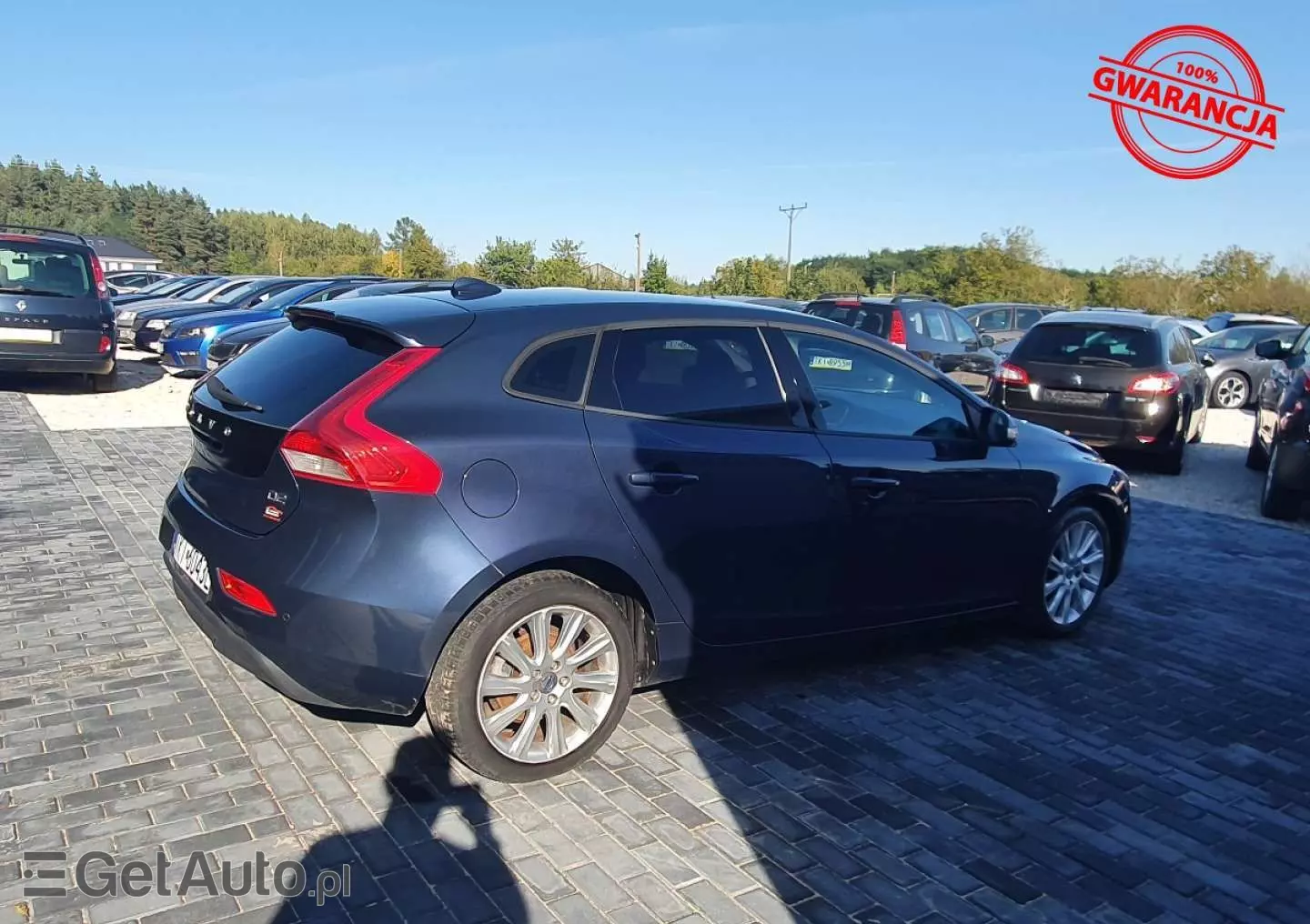 VOLVO V40 