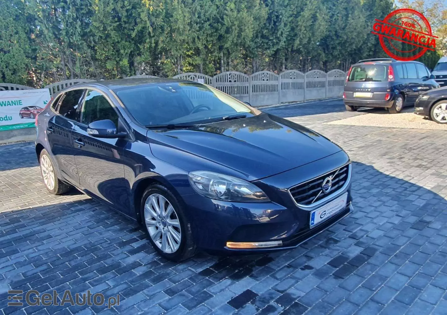 VOLVO V40 