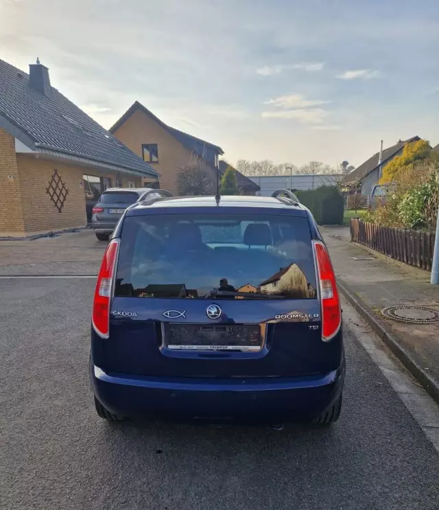 SKODA Roomster 