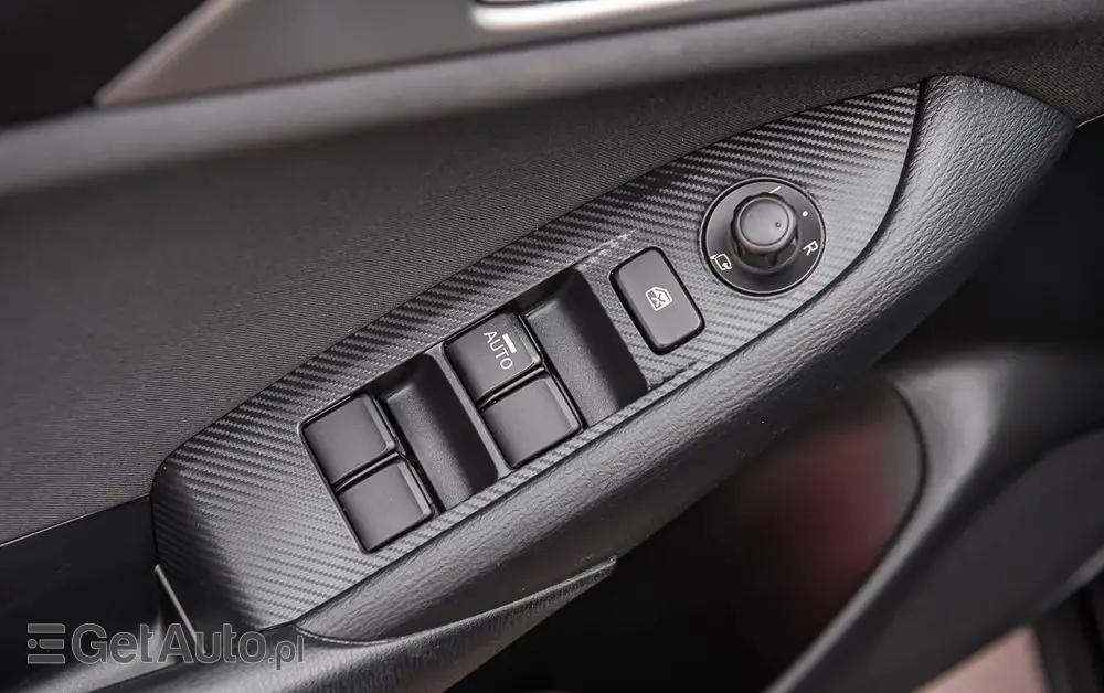 MAZDA CX-3 SKYACTIV-G 120 FWD Exclusive-Line