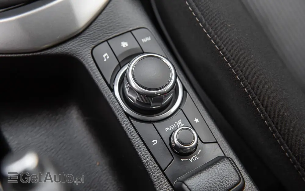 MAZDA CX-3 SKYACTIV-G 120 FWD Exclusive-Line