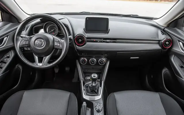 MAZDA CX-3 SKYACTIV-G 120 FWD Exclusive-Line