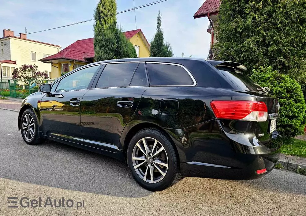 TOYOTA Avensis 1.8 Business Edition