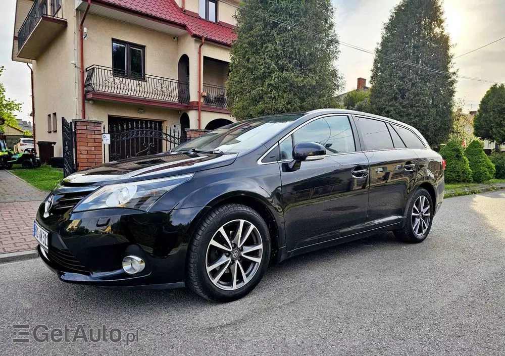 TOYOTA Avensis 1.8 Business Edition