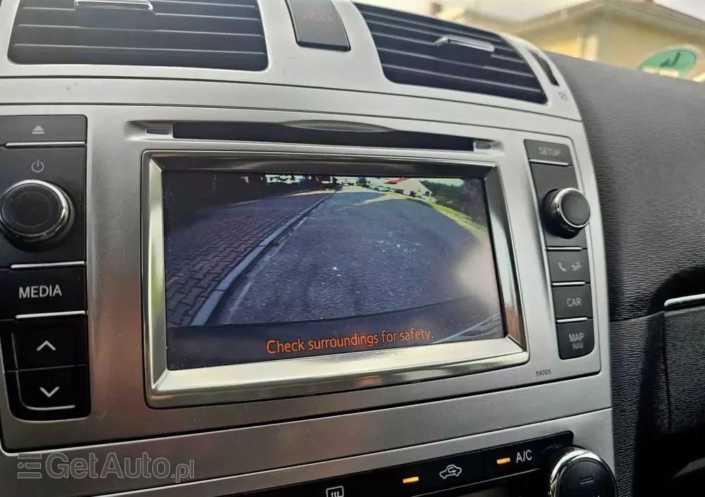 TOYOTA Avensis 1.8 Business Edition