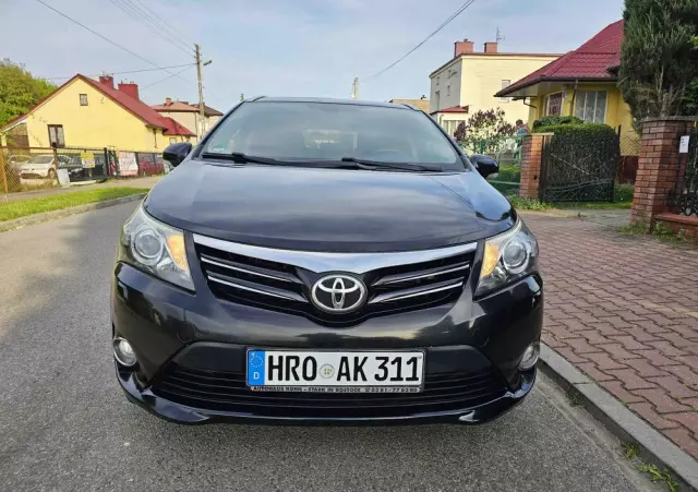 TOYOTA Avensis 1.8 Business Edition