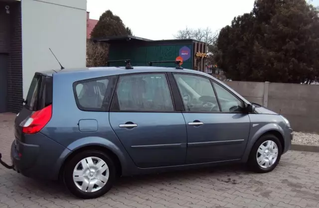 RENAULT Grand Scenic 