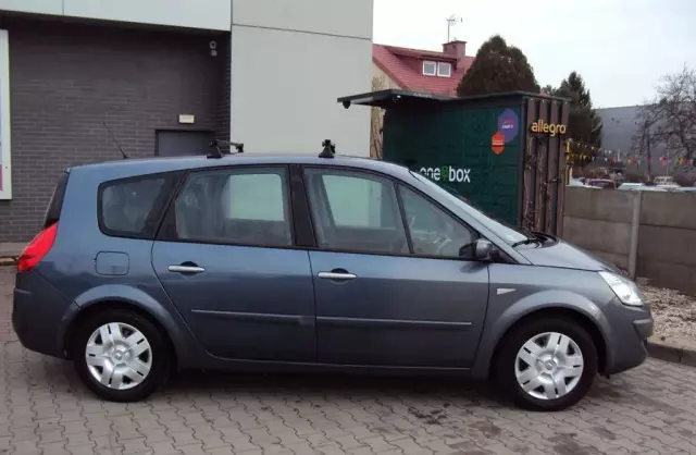 RENAULT Grand Scenic 