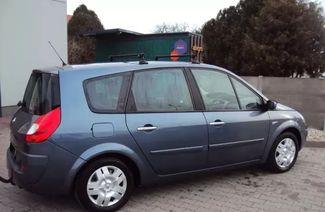 RENAULT Grand Scenic 