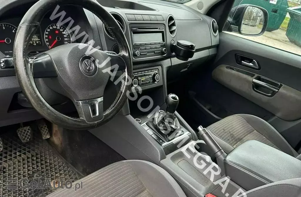 VOLKSWAGEN Amarok 