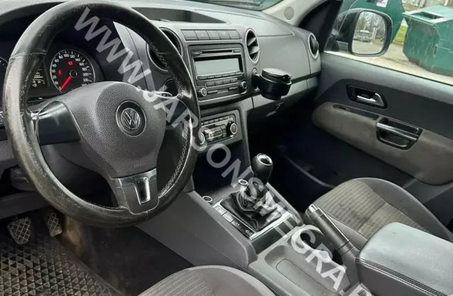 VOLKSWAGEN Amarok 