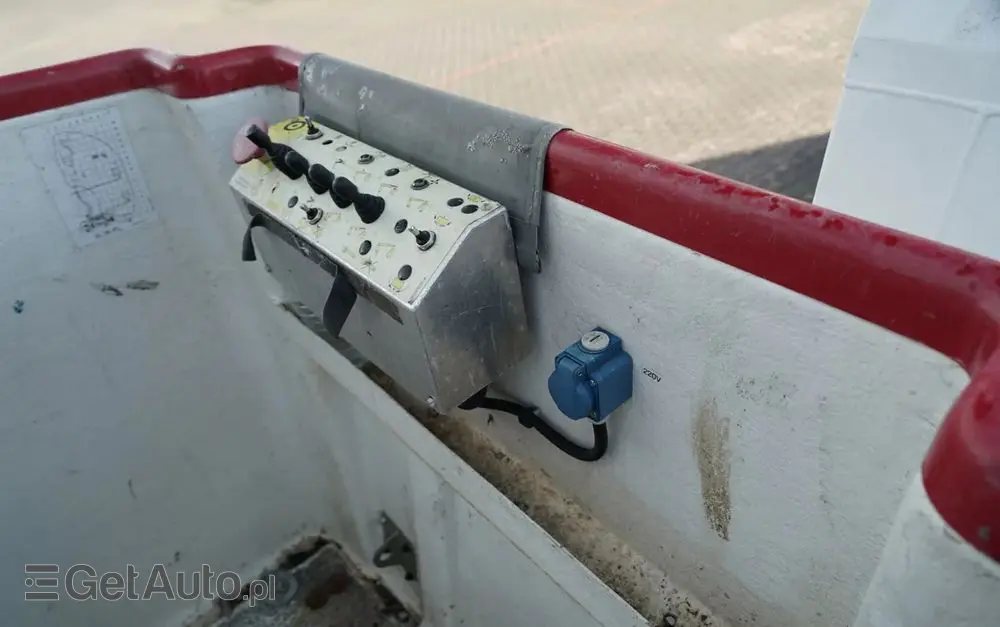 NISSAN CABSTAR / ZWYŻKA 16,3 METRÓW / FRANCE ELEVATEUR /  BLIŹNIAK / UDŹWIG - 200 kg / 4 PODPORY / 