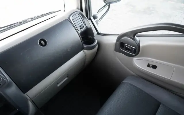 NISSAN CABSTAR / ZWYŻKA 16,3 METRÓW / FRANCE ELEVATEUR /  BLIŹNIAK / UDŹWIG - 200 kg / 4 PODPORY / 