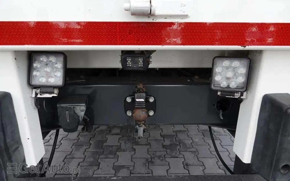 RENAULT D 210/  4X2 / SKRZYNIOWY 5 M + HDS PALFINGER PK 8.501 SLD A / UDŹWIG 5 580G / STEROWANIE RADIOWE / ROTATOR / SPROWADZONY 