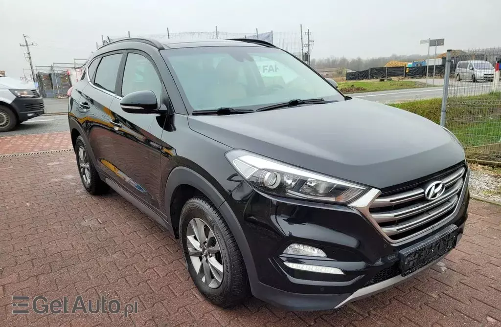 HYUNDAI Tucson 
