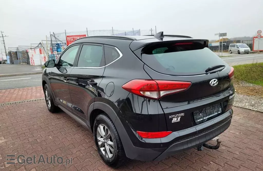 HYUNDAI Tucson 