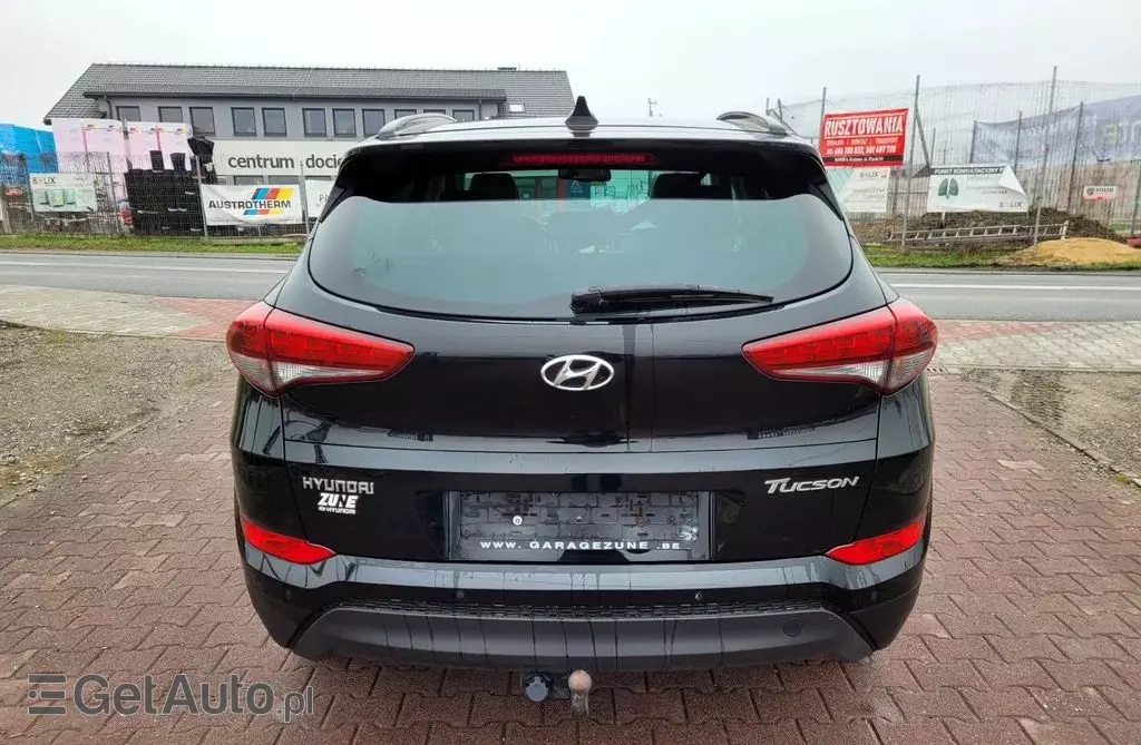HYUNDAI Tucson 