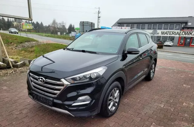 HYUNDAI Tucson 