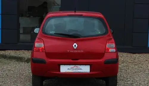 RENAULT Twingo 