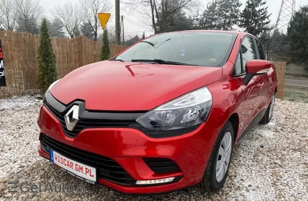 RENAULT Clio 