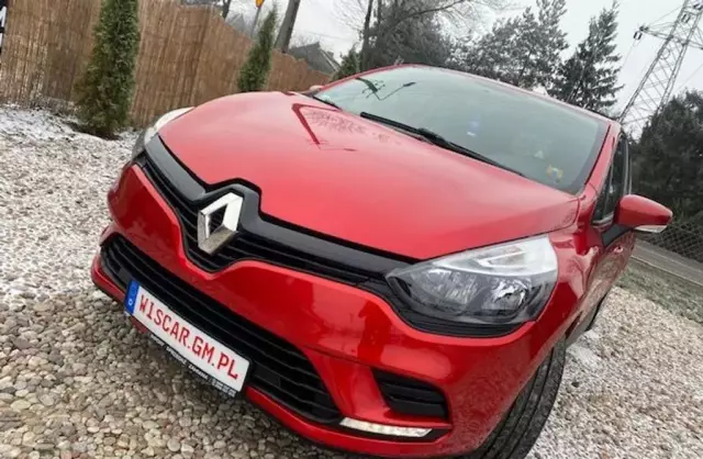 RENAULT Clio 