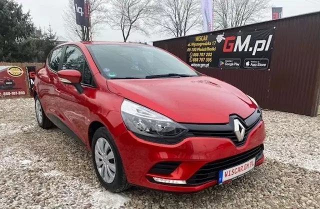 RENAULT Clio 