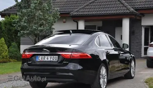 JAGUAR XF 