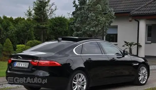 JAGUAR XF 