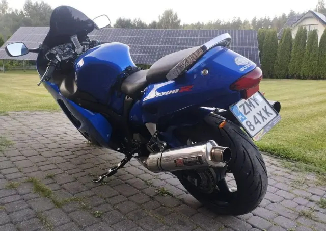 SUZUKI GSX-R 
