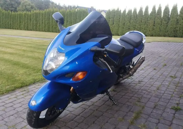 SUZUKI GSX-R 